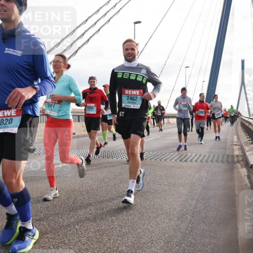 03.10.2024 - Köhlbrandbrückenlauf Matties Gatica Varas http://msf.ph/oto/7199452 03.10.2024 09:29:34 Position 2 1820, 2461, 2080, 2462, 2526 meine-sportfotos.de