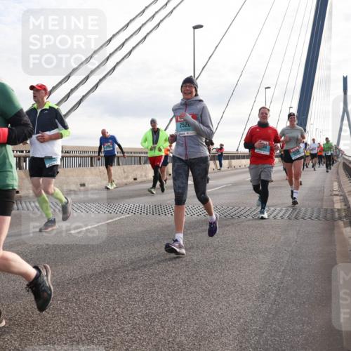 03.10.2024 - Köhlbrandbrückenlauf Matties Gatica Varas http://msf.ph/oto/7199533 03.10.2024 09:29:36 Position 2 2110, 252, 06, 2294 meine-sportfotos.de