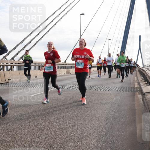 03.10.2024 - Köhlbrandbrückenlauf Matties Gatica Varas http://msf.ph/oto/7199819 03.10.2024 09:29:40 Position 2 1369, 2038, 2039 meine-sportfotos.de
