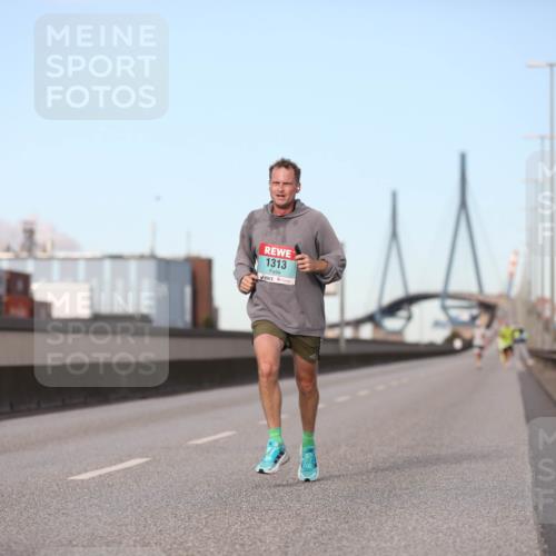 03.10.2024 - Köhlbrandbrückenlauf Fuchs,  Jonas http://msf.ph/oto/7199824 03.10.2024 09:38:51 Position 3 1313 meine-sportfotos.de