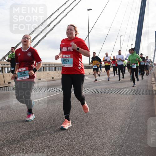 03.10.2024 - Köhlbrandbrückenlauf Matties Gatica Varas http://msf.ph/oto/7199834 03.10.2024 09:29:41 Position 2 2038, 2039 meine-sportfotos.de
