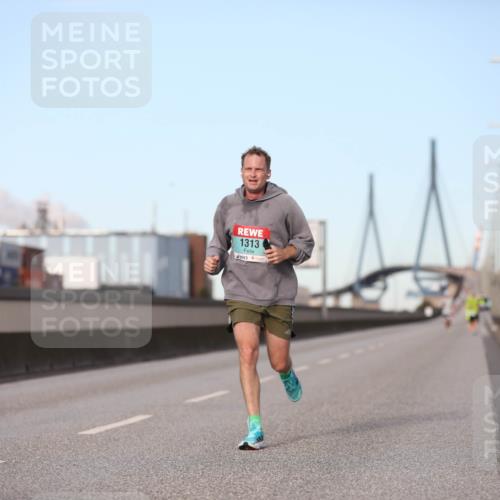 03.10.2024 - Köhlbrandbrückenlauf Fuchs,  Jonas http://msf.ph/oto/7199855 03.10.2024 09:38:51 Position 3 1313 meine-sportfotos.de