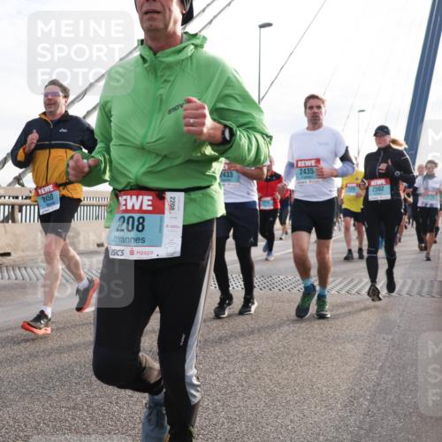 03.10.2024 - Köhlbrandbrückenlauf Matties Gatica Varas http://msf.ph/oto/7199920 03.10.2024 09:29:44 Position 2 2450, 208, 2208, 2433, 2435, 2502 meine-sportfotos.de