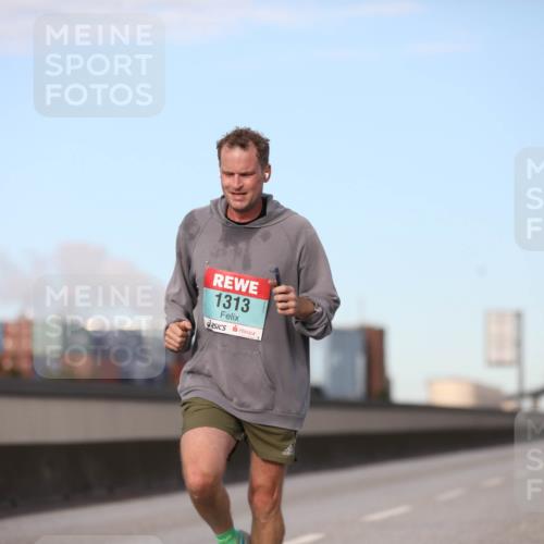 03.10.2024 - Köhlbrandbrückenlauf Fuchs,  Jonas http://msf.ph/oto/7199925 03.10.2024 09:38:52 Position 3 1313 meine-sportfotos.de