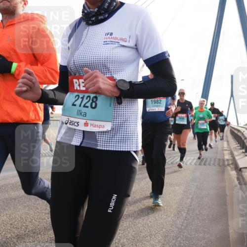 03.10.2024 - Köhlbrandbrückenlauf Matties Gatica Varas http://msf.ph/oto/7200070 03.10.2024 09:29:47 Position 2 2128, 1982, 3696 meine-sportfotos.de