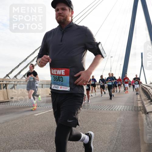 03.10.2024 - Köhlbrandbrückenlauf Matties Gatica Varas http://msf.ph/oto/7200459 03.10.2024 09:29:55 Position 2 3603 meine-sportfotos.de
