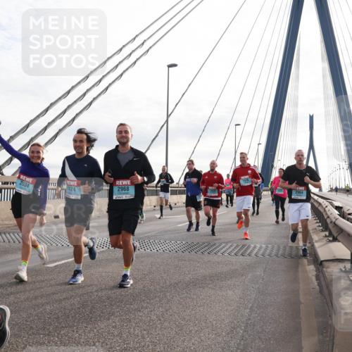 03.10.2024 - Köhlbrandbrückenlauf Matties Gatica Varas http://msf.ph/oto/7200515 03.10.2024 09:29:59 Position 2 1476, 2968, 1959, 2964, 2034, 1124 meine-sportfotos.de