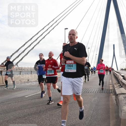 03.10.2024 - Köhlbrandbrückenlauf Matties Gatica Varas http://msf.ph/oto/7200549 03.10.2024 09:30:00 Position 2 1959, 2964, 1570 meine-sportfotos.de