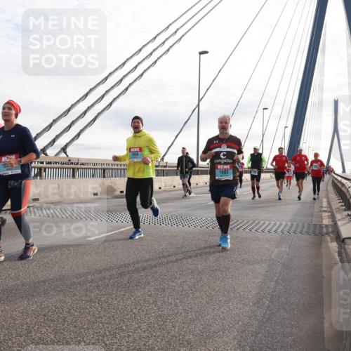 03.10.2024 - Köhlbrandbrückenlauf Matties Gatica Varas http://msf.ph/oto/7200699 03.10.2024 09:30:06 Position 2 2654, 1603 meine-sportfotos.de