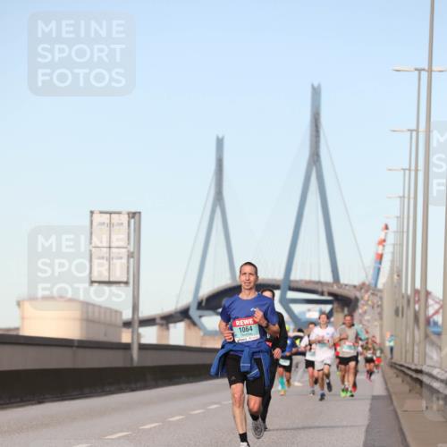 03.10.2024 - Köhlbrandbrückenlauf Fuchs,  Jonas http://msf.ph/oto/7200700 03.10.2024 09:39:36 Position 3 1064 meine-sportfotos.de