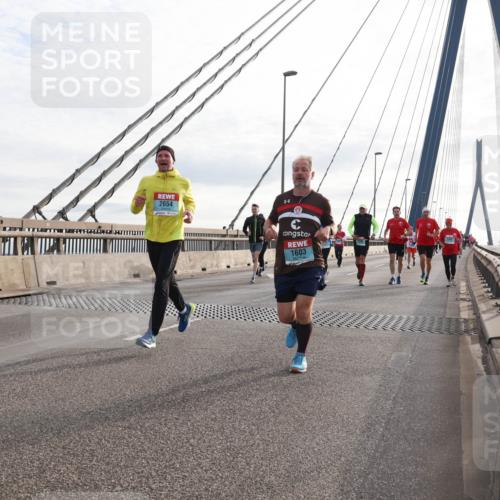 03.10.2024 - Köhlbrandbrückenlauf Matties Gatica Varas http://msf.ph/oto/7200710 03.10.2024 09:30:06 Position 2 148, 172, 2654, 1603 meine-sportfotos.de