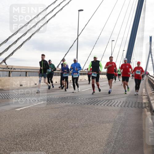03.10.2024 - Köhlbrandbrückenlauf Matties Gatica Varas http://msf.ph/oto/7200739 03.10.2024 09:30:07 Position 2 1368 meine-sportfotos.de