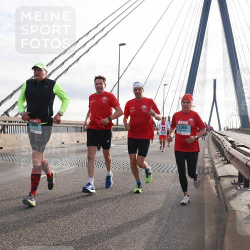 03.10.2024 - Köhlbrandbrückenlauf Matties Gatica Varas http://msf.ph/oto/7200809 03.10.2024 09:30:09 Position 2 1699, 1698, 2121, 1368 meine-sportfotos.de