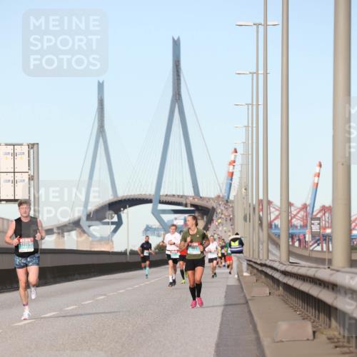 03.10.2024 - Köhlbrandbrückenlauf Fuchs,  Jonas http://msf.ph/oto/7201874 03.10.2024 09:39:57 Position 3 1015, 1027 meine-sportfotos.de