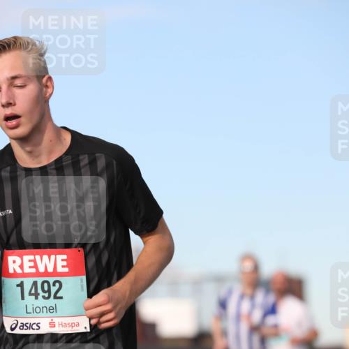 03.10.2024 - Köhlbrandbrückenlauf Fuchs,  Jonas http://msf.ph/oto/7204960 03.10.2024 09:41:14 Position 3 1492 meine-sportfotos.de