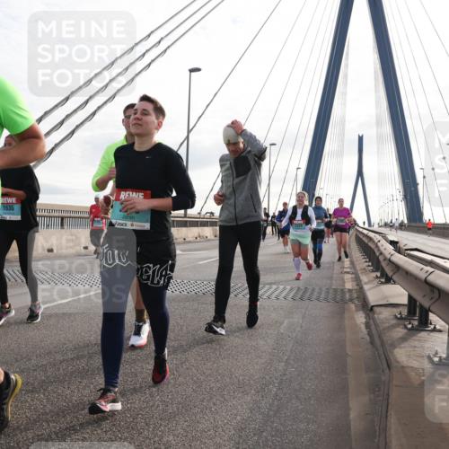03.10.2024 - Köhlbrandbrückenlauf Matties Gatica Varas http://msf.ph/oto/7205372 03.10.2024 09:32:34 Position 2 2409, 1635, 14 meine-sportfotos.de