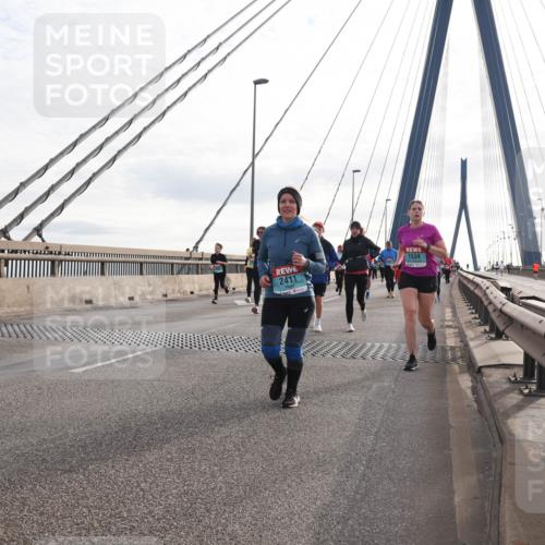 03.10.2024 - Köhlbrandbrückenlauf Matties Gatica Varas http://msf.ph/oto/7205487 03.10.2024 09:32:37 Position 2 2411, 1534 meine-sportfotos.de