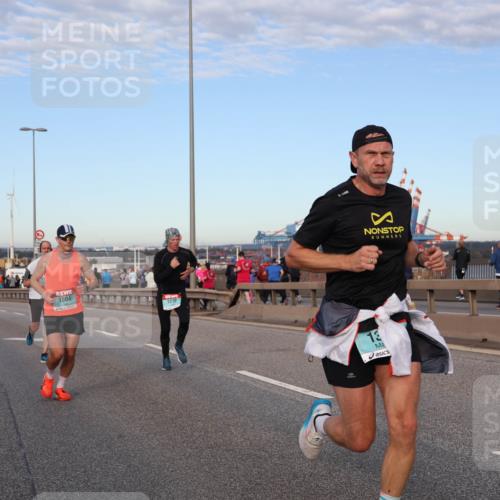 03.10.2024 - Köhlbrandbrückenlauf Matties Gatica Varas http://msf.ph/oto/7205973 03.10.2024 09:33:03 Position 2 1004, 1070, 13 meine-sportfotos.de