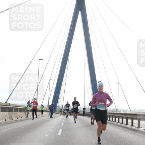 03.10.2024 - Köhlbrandbrückenlauf Jannik Wohlers http://msf.ph/oto/7207091 03.10.2024 09:20:22 Position 1 1131 meine-sportfotos.de