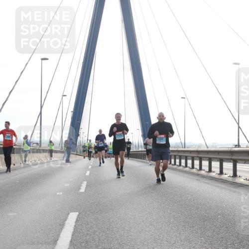 03.10.2024 - Köhlbrandbrückenlauf Jannik Wohlers http://msf.ph/oto/7207137 03.10.2024 09:20:23 Position 1 1172, 1091 meine-sportfotos.de
