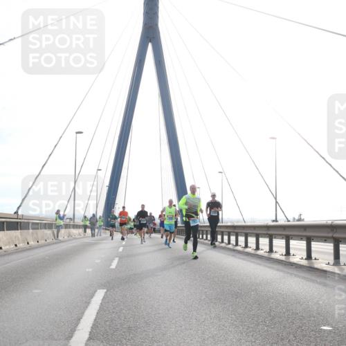 03.10.2024 - Köhlbrandbrückenlauf Jannik Wohlers http://msf.ph/oto/7207231 03.10.2024 09:20:32 Position 1  meine-sportfotos.de