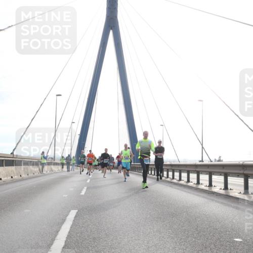 03.10.2024 - Köhlbrandbrückenlauf Jannik Wohlers http://msf.ph/oto/7207244 03.10.2024 09:20:32 Position 1  meine-sportfotos.de