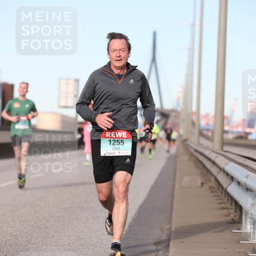 03.10.2024 - Köhlbrandbrückenlauf Fuchs,  Jonas http://msf.ph/oto/7207422 03.10.2024 09:43:28 Position 3 1255 meine-sportfotos.de