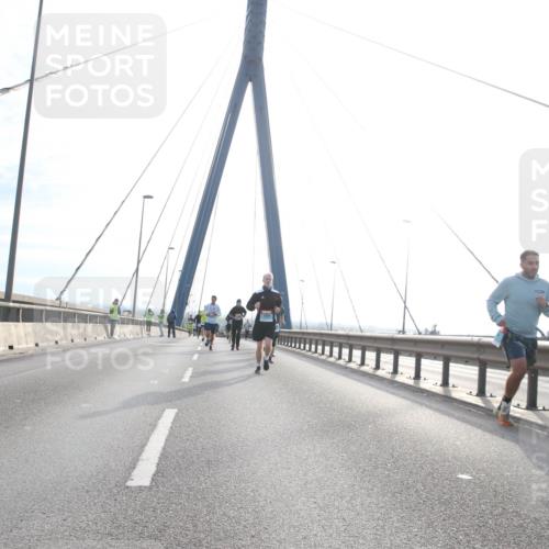 03.10.2024 - Köhlbrandbrückenlauf Jannik Wohlers http://msf.ph/oto/7208642 03.10.2024 09:20:41 Position 1 1176 meine-sportfotos.de
