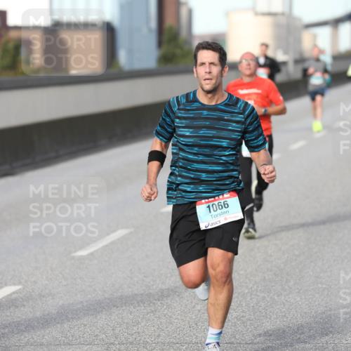 03.10.2024 - Köhlbrandbrückenlauf Fuchs,  Jonas http://msf.ph/oto/7208779 03.10.2024 09:44:04 Position 3 1066 meine-sportfotos.de