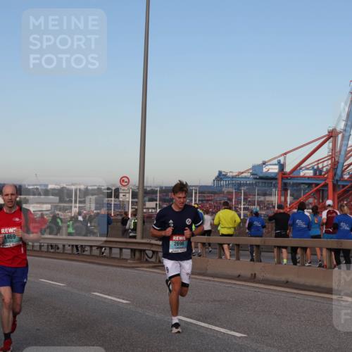 03.10.2024 - Köhlbrandbrückenlauf Matties Gatica Varas http://msf.ph/oto/7209181 03.10.2024 09:34:59 Position 2 1500, 1016, 1469, 500, 1, 2696 meine-sportfotos.de