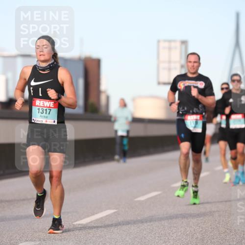 03.10.2024 - Köhlbrandbrückenlauf Fuchs,  Jonas http://msf.ph/oto/7209482 03.10.2024 09:44:33 Position 3 1317 meine-sportfotos.de