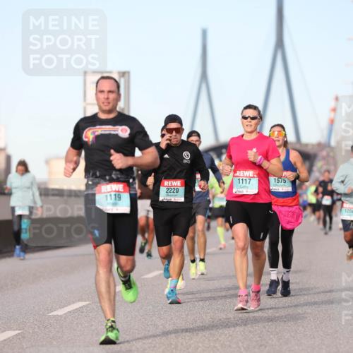03.10.2024 - Köhlbrandbrückenlauf Fuchs,  Jonas http://msf.ph/oto/7209504 03.10.2024 09:44:34 Position 3 1119, 2220, 1117, 1575, 1204 meine-sportfotos.de