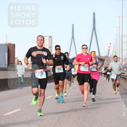 03.10.2024 - Köhlbrandbrückenlauf Fuchs,  Jonas http://msf.ph/oto/7209514 03.10.2024 09:44:34 Position 3 1117, 1575 meine-sportfotos.de