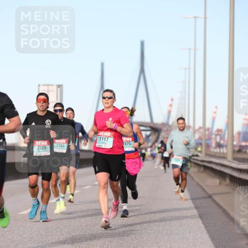 03.10.2024 - Köhlbrandbrückenlauf Fuchs,  Jonas http://msf.ph/oto/7209536 03.10.2024 09:44:35 Position 3 1245, 1117, 1575, 2220, 1119 meine-sportfotos.de