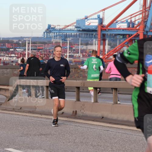 03.10.2024 - Köhlbrandbrückenlauf Matties Gatica Varas http://msf.ph/oto/7209557 03.10.2024 09:35:19 Position 2 1500, 2076 meine-sportfotos.de