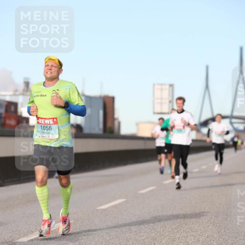 03.10.2024 - Köhlbrandbrückenlauf Fuchs,  Jonas http://msf.ph/oto/7209973 03.10.2024 09:44:45 Position 3 1056 meine-sportfotos.de