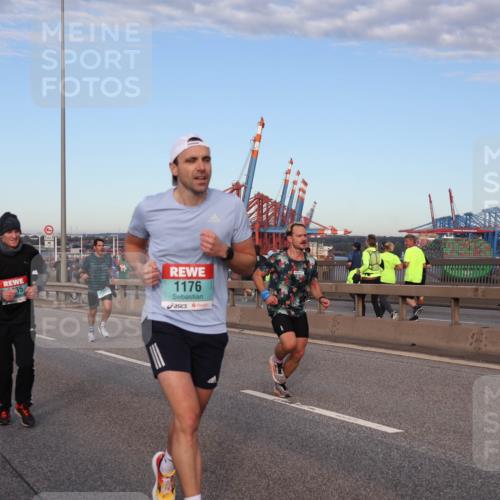 03.10.2024 - Köhlbrandbrückenlauf Matties Gatica Varas http://msf.ph/oto/7209975 03.10.2024 09:35:33 Position 2 1176, 1 meine-sportfotos.de