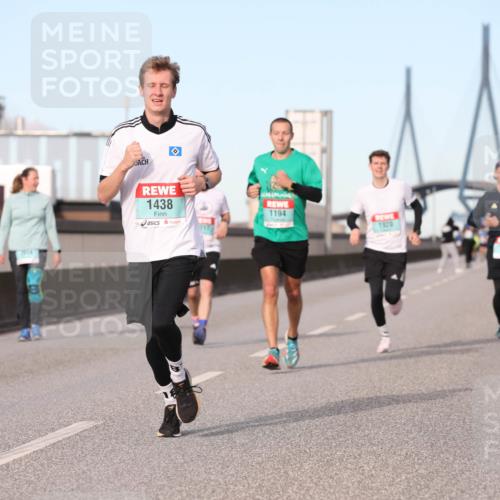 03.10.2024 - Köhlbrandbrückenlauf Fuchs,  Jonas http://msf.ph/oto/7210159 03.10.2024 09:44:48 Position 3 1438, 1194, 1920, 1266 meine-sportfotos.de