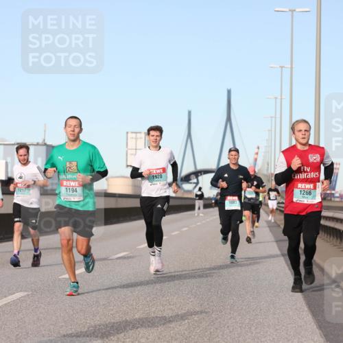 03.10.2024 - Köhlbrandbrückenlauf Fuchs,  Jonas http://msf.ph/oto/7210293 03.10.2024 09:44:49 Position 3 2054, 1217, 1194, 1920, 1083, 1266 meine-sportfotos.de