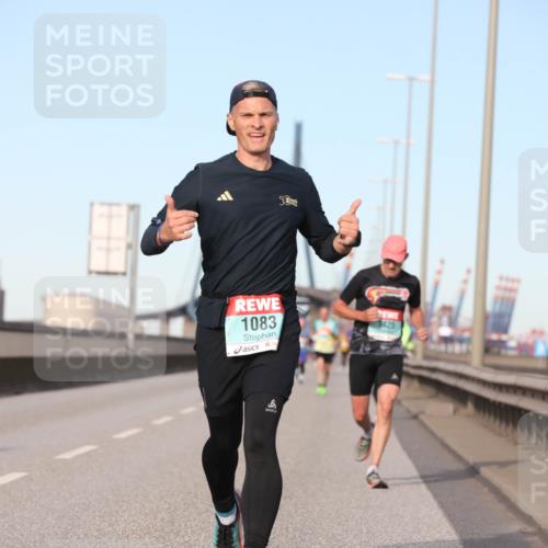 03.10.2024 - Köhlbrandbrückenlauf Fuchs,  Jonas http://msf.ph/oto/7210408 03.10.2024 09:44:53 Position 3 1083, 1425, 8 meine-sportfotos.de