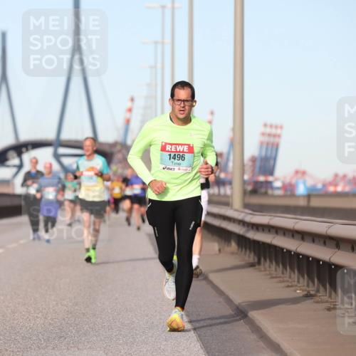 03.10.2024 - Köhlbrandbrückenlauf Fuchs,  Jonas http://msf.ph/oto/7210932 03.10.2024 09:44:59 Position 3 1496 meine-sportfotos.de