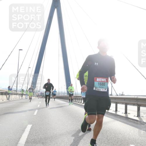 03.10.2024 - Köhlbrandbrückenlauf Jannik Wohlers http://msf.ph/oto/7211451 03.10.2024 09:20:50 Position 1 1680 meine-sportfotos.de