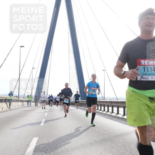 03.10.2024 - Köhlbrandbrückenlauf Jannik Wohlers http://msf.ph/oto/7211822 03.10.2024 09:20:56 Position 1 1255, 1132, 1114, 11 meine-sportfotos.de