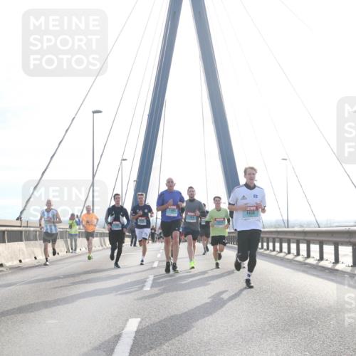 03.10.2024 - Köhlbrandbrückenlauf Jannik Wohlers http://msf.ph/oto/7212053 03.10.2024 09:21:06 Position 1 1206, 1493, 1438, 1161 meine-sportfotos.de