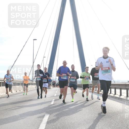03.10.2024 - Köhlbrandbrückenlauf Jannik Wohlers http://msf.ph/oto/7212142 03.10.2024 09:21:06 Position 1 1206, 1438, 493, 1914, 1161 meine-sportfotos.de
