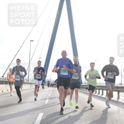 03.10.2024 - Köhlbrandbrückenlauf Jannik Wohlers http://msf.ph/oto/7212265 03.10.2024 09:21:07 Position 1 2696, 1108, 1206, 1270, 1438, 1493, 1161, 191 meine-sportfotos.de