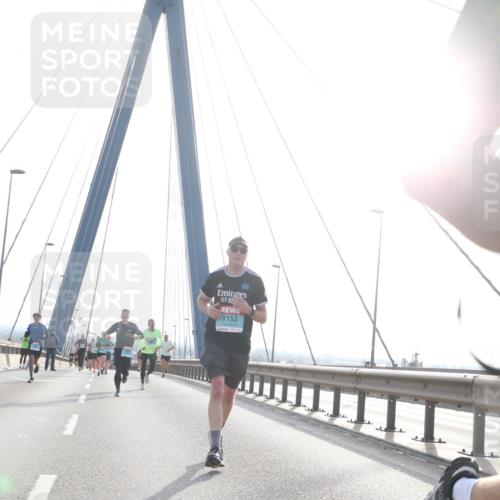 03.10.2024 - Köhlbrandbrückenlauf Jannik Wohlers http://msf.ph/oto/7212451 03.10.2024 09:21:10 Position 1 1153 meine-sportfotos.de