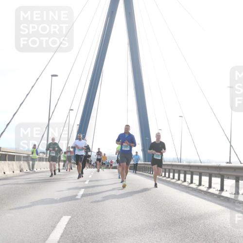 03.10.2024 - Köhlbrandbrückenlauf Jannik Wohlers http://msf.ph/oto/7212966 03.10.2024 09:21:29 Position 1 1349, 1159 meine-sportfotos.de