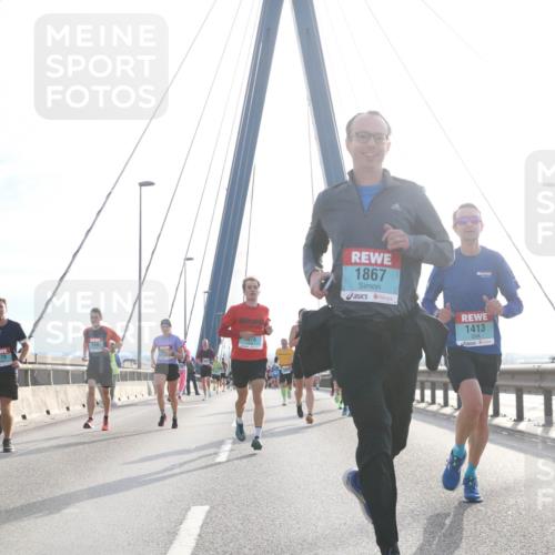 03.10.2024 - Köhlbrandbrückenlauf Jannik Wohlers http://msf.ph/oto/7213067 03.10.2024 09:21:34 Position 1 1179, 575, 1867, 1413 meine-sportfotos.de
