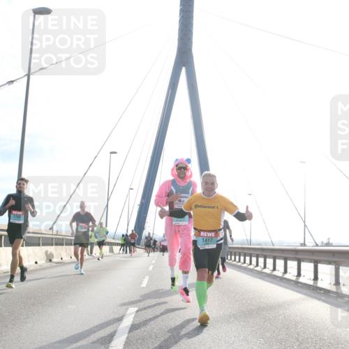 03.10.2024 - Köhlbrandbrückenlauf Jannik Wohlers http://msf.ph/oto/7213585 03.10.2024 09:21:40 Position 1 1763, 1417 meine-sportfotos.de